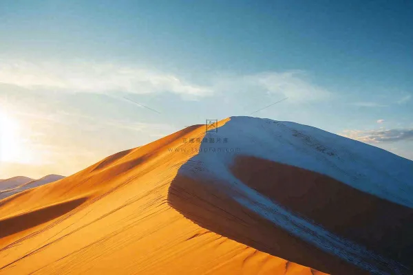沙漠敦煌沙丘黄土大漠风光摄影图
