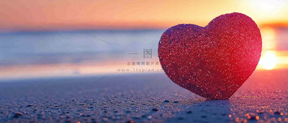 情人节浪漫海边沙滩爱心落日温馨