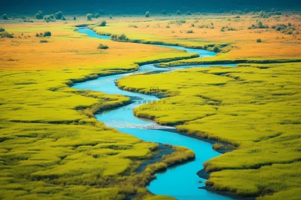 平原上的湿地秋季风光摄影图