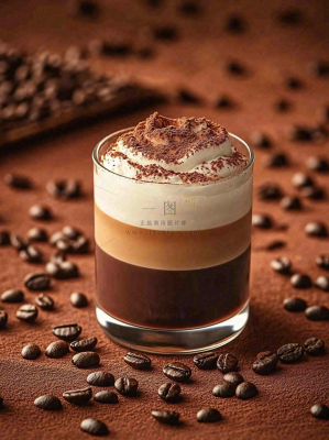 雪顶咖啡拿铁饮品摄影图 雪顶咖啡拿铁饮品摄影图