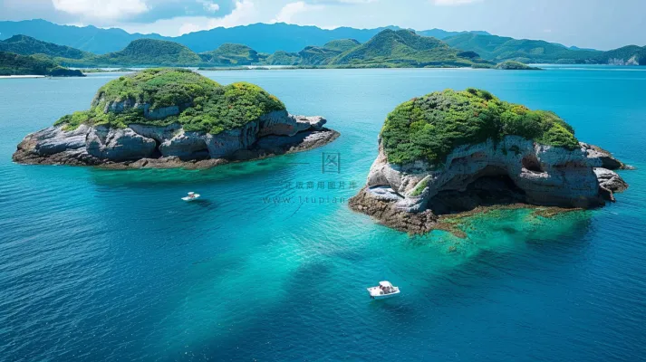 夏日海滩蓝色海洋度假摄影图