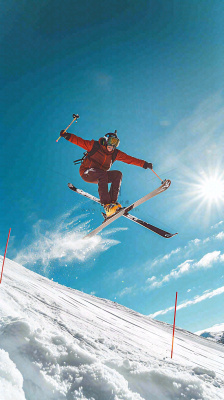 冬季冰雪极限滑雪旅行比赛，体育运动摄影图