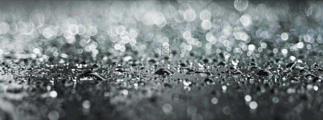 暴雨天气预警摄影图