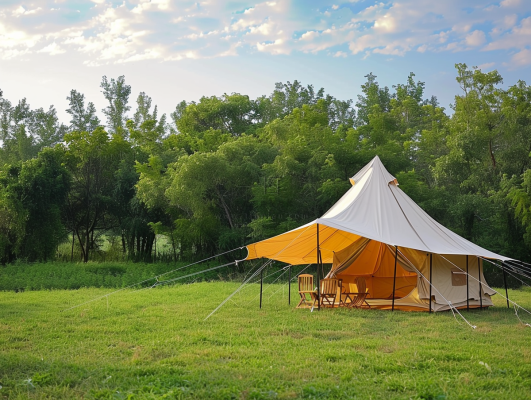 户外露营山顶帐篷云海摄影图