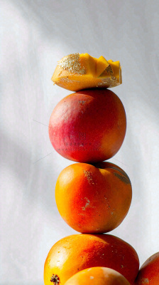 水果柿子苹果番茄芒果光影摄影，简约白色