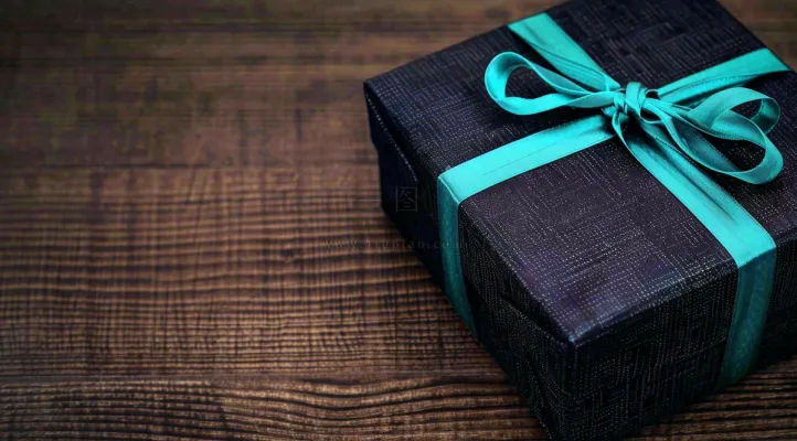 父亲节礼物礼盒男生摄影图