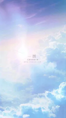 自然紫蓝色天空云层云彩漂浮浪漫阳光摄影