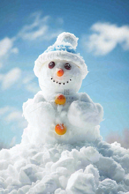 冬天雪地里的雪人可爱唯美立冬冬至小雪大雪摄影图