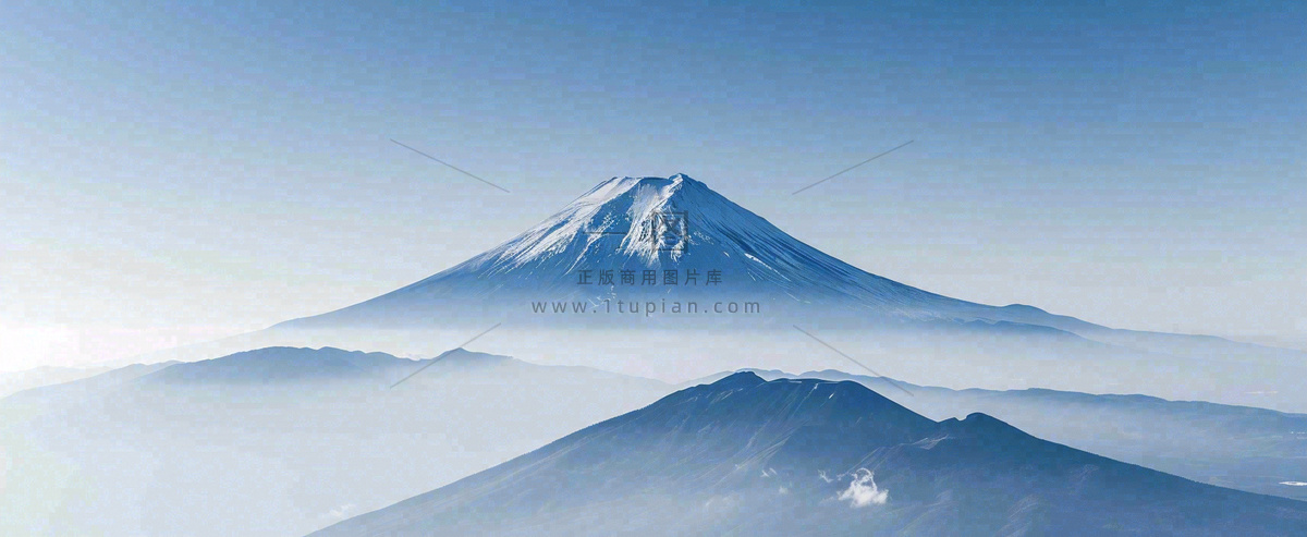 雪山山脉云层云端意境冰山,自然风景冬天蓝天白云摄影图
