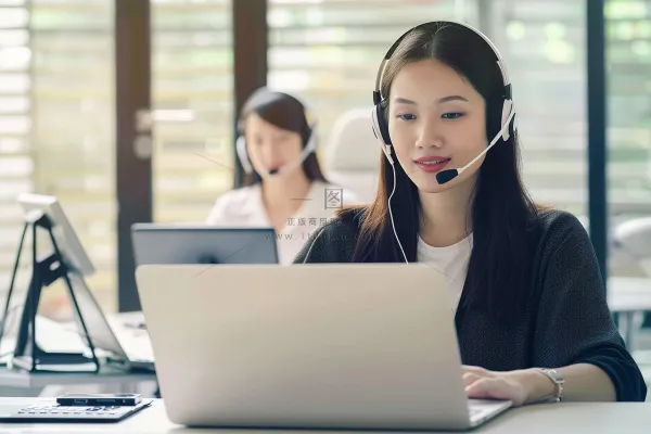 商务客服职业女性摄影图