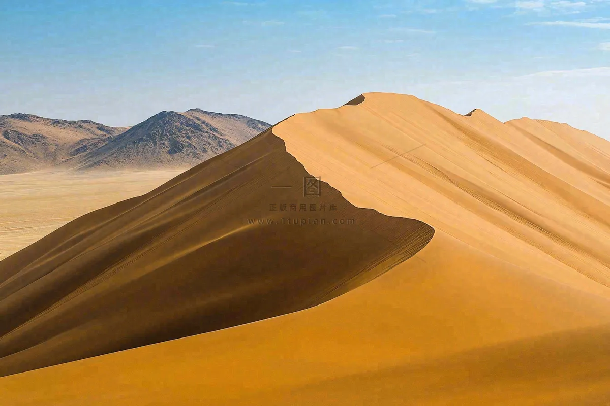 炎热干燥沙漠沙丘敦煌大漠风光自然风景摄影图