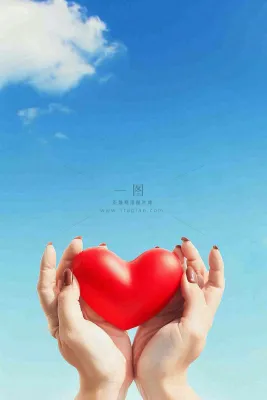 意外险业务保障金融理财背景