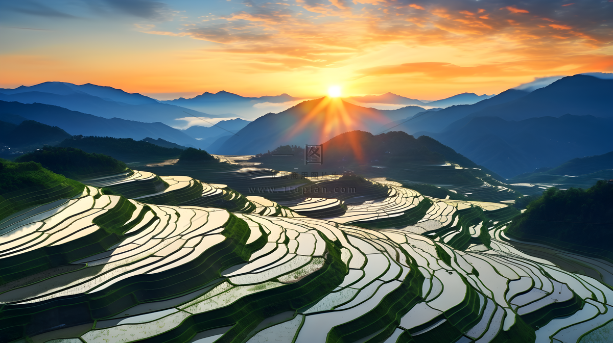 日落时的中国农村梯田鸟瞰摄影图