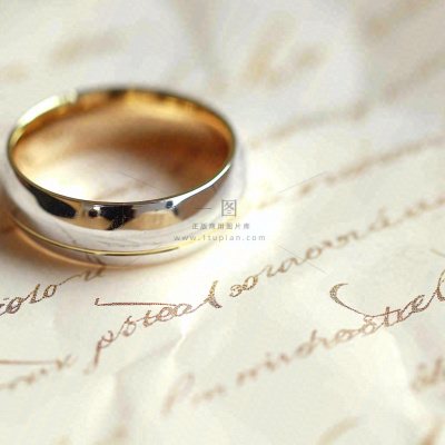 爱情婚礼婚姻戒指珠宝配饰，浪漫情人节摄影图