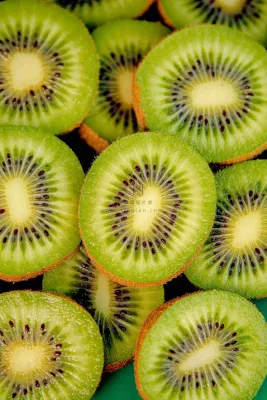 新鲜水果猕猴桃摄影图