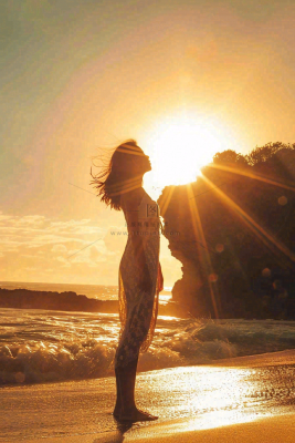 落日海洋沙滩夕阳晚霞摄影图 