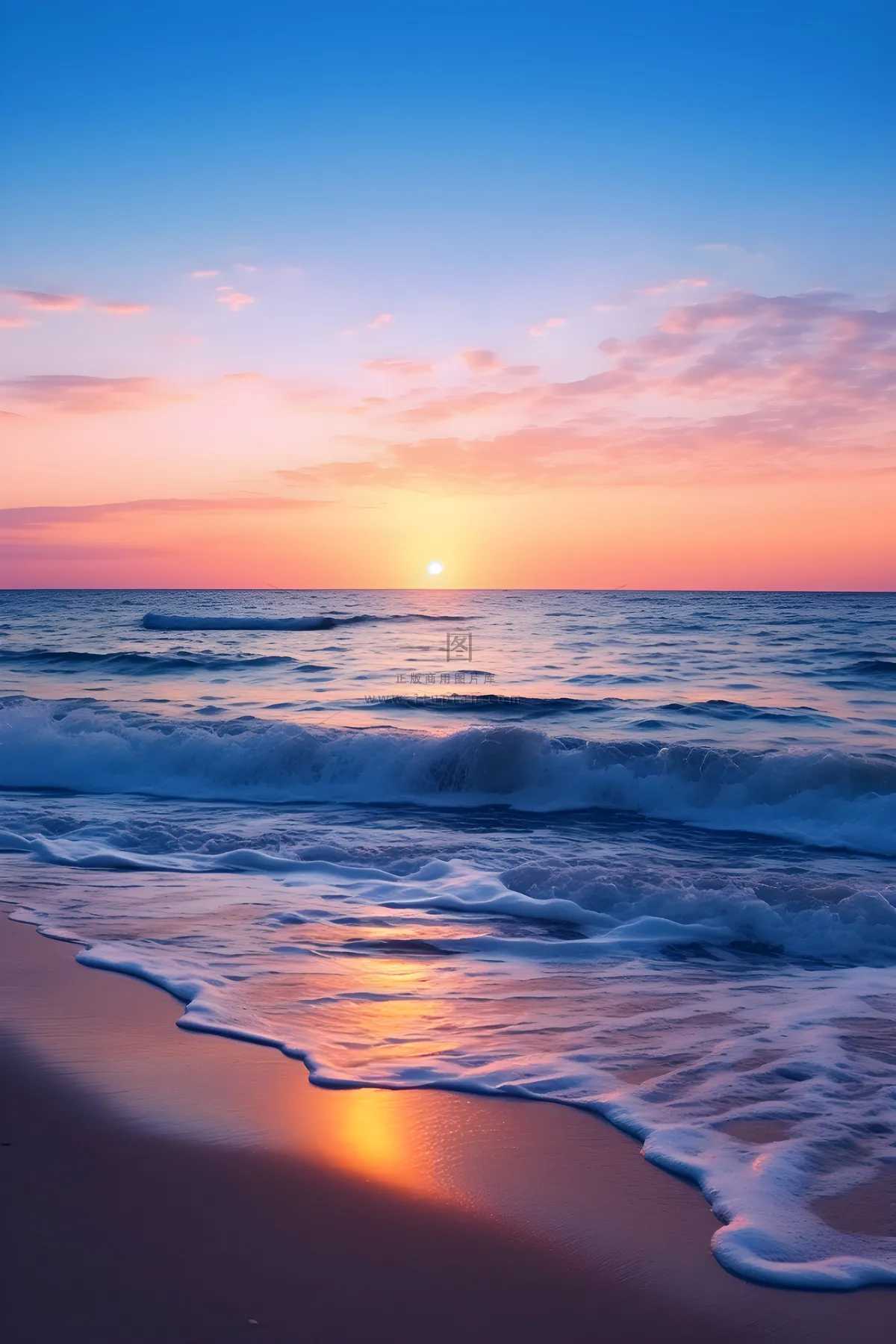 海边沙滩渐变浪漫落日背景