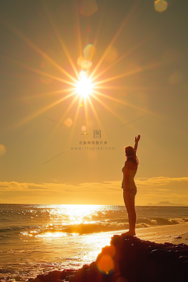 落日海洋沙滩夕阳晚霞摄影图 