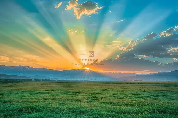 清晨日出朝霞云层山川摄影图