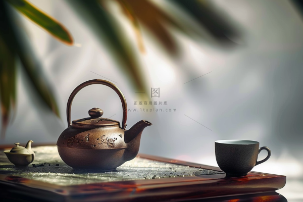 绿荫下的茶室品茶安静淡雅摄影图