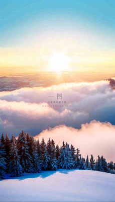 冬季夕阳晚霞雪山山林立冬小寒大寒小雪摄影图