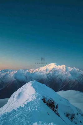 高原高山雪山风光风景摄影图