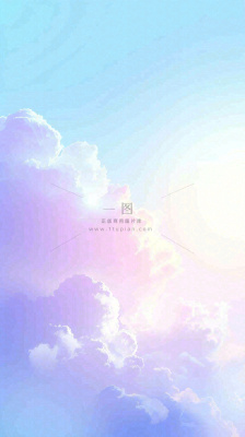 自然紫蓝色天空云层云彩漂浮浪漫阳光摄影