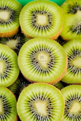 新鲜水果猕猴桃摄影图