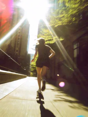 户外阳光运动热血跑步奔跑骑车,健康健身,清新自然摄影图 户外阳光运动热血跑步奔跑骑车,健康健身,清新自然摄影图