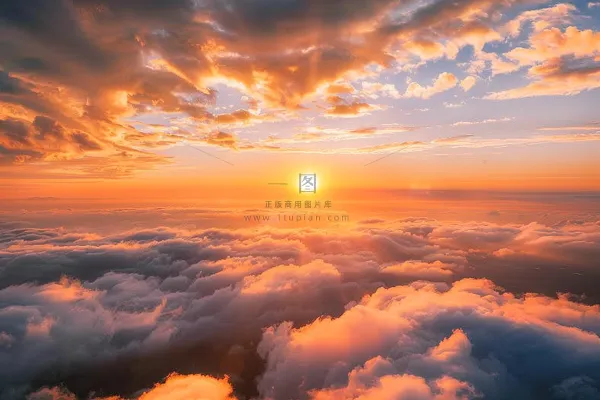 清晨日出朝霞云层摄影图 