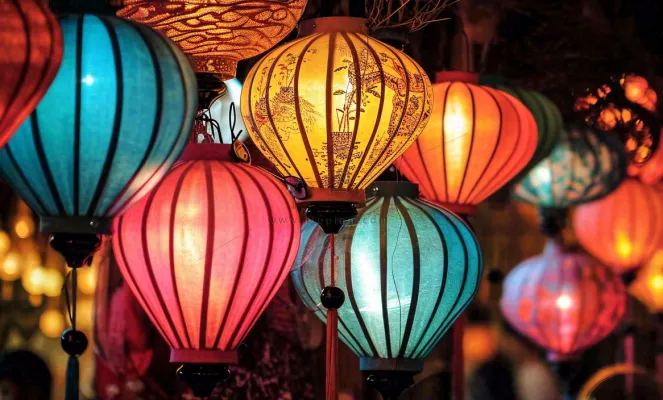 灯笼喜庆中秋佳节夜晚，元宵节摄影图