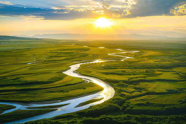 清晨日出朝霞云层山川摄影图