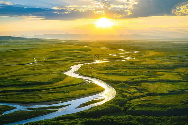 清晨日出朝霞云层山川摄影图