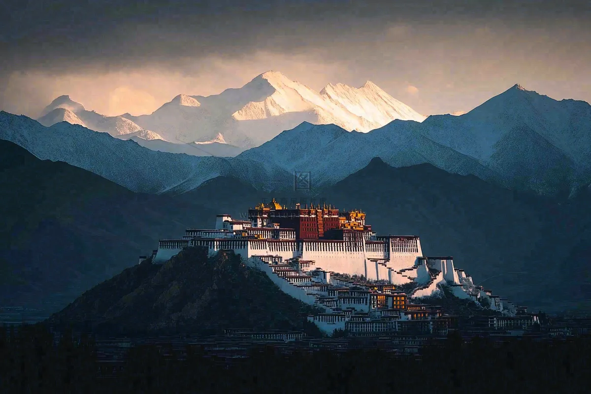 日照金山西藏大自然风光摄影图
