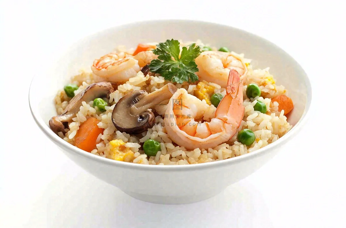 虾仁时蔬炒饭蘑菇美食摄影图