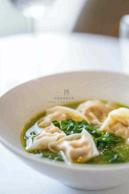 馄饨云吞面食美食摄影图