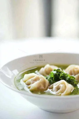 馄饨云吞面食美食摄影图