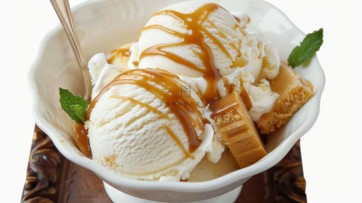 香草冰淇淋球甜点摄影图