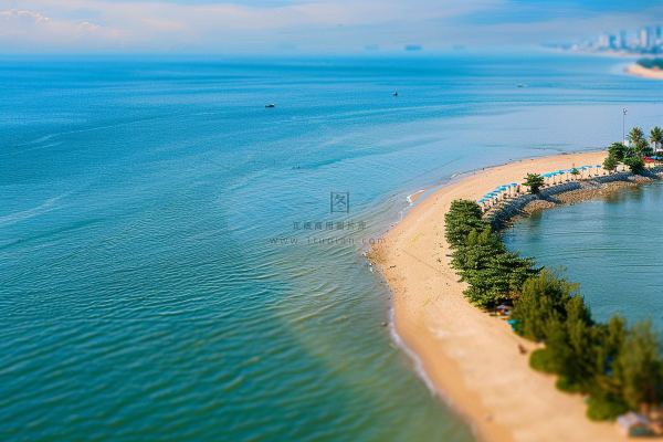 夏日海滩蓝色海洋度假摄影图