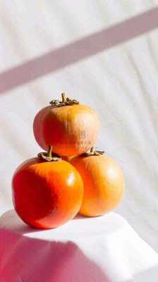 水果柿子苹果番茄芒果光影摄影，简约白色