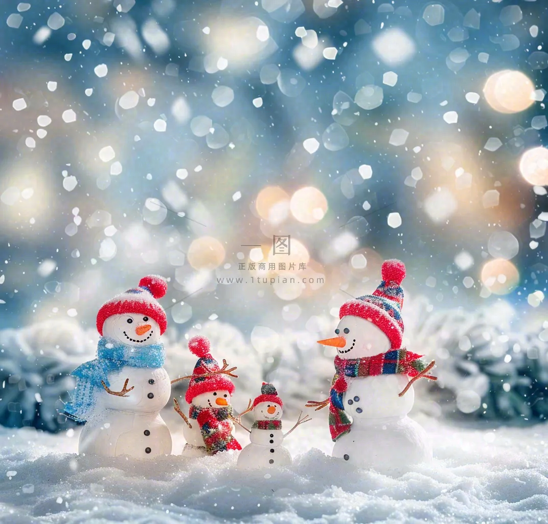 冬天雪地堆雪人唯美光圈温馨雪花飘零立冬冬至小雪大雪圣诞摄影图