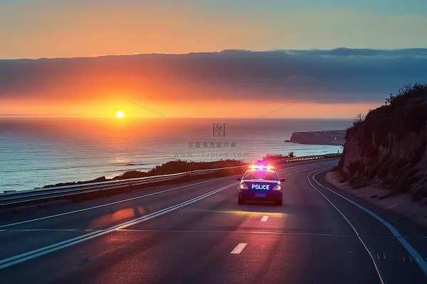 清晨日出朝霞云层摄影图