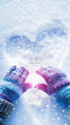 冬季寒冷雪地玩雪手套爱心手势大雪小雪小寒浪漫情人节摄影图背景 冬季寒冷雪地玩雪手套爱心手势大雪小雪小寒浪漫情人节摄影图背景