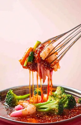 凉拌钵钵鸡水煮美食摄影图