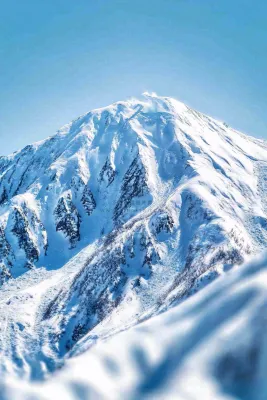 高原高山雪山风光风景摄影图