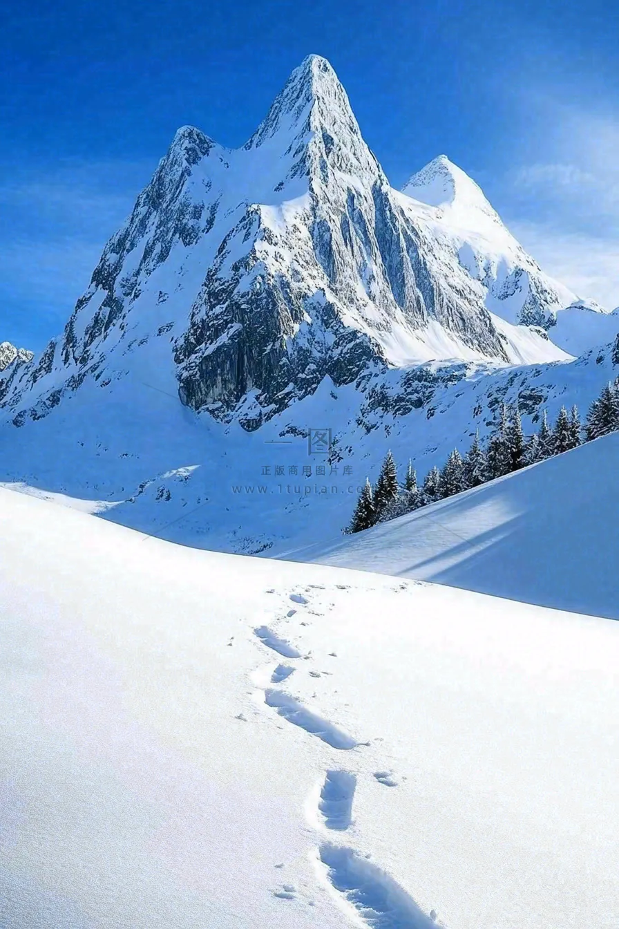 高原高山雪山风光风景摄影图