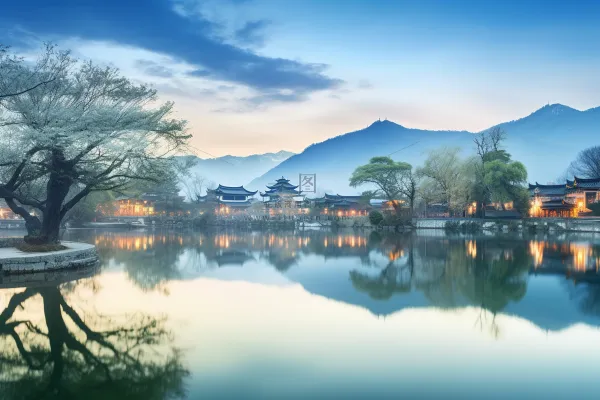 古风古城小镇夕阳美景湖面倒影村庄摄影图