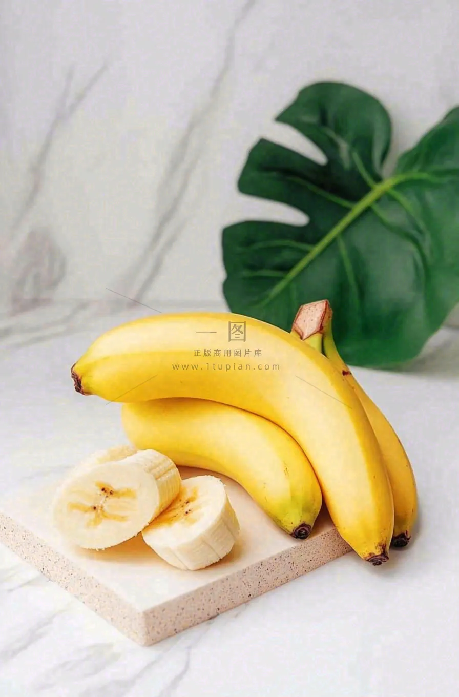 黄香蕉水果成熟摄影图