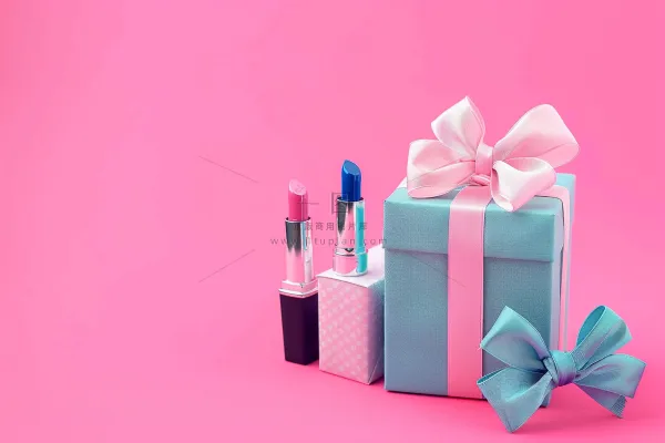 口红礼物妇女节女神节粉色礼物摄影图