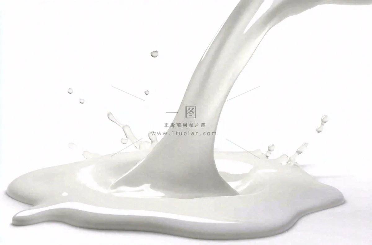 白色的牛奶飞溅摄影图